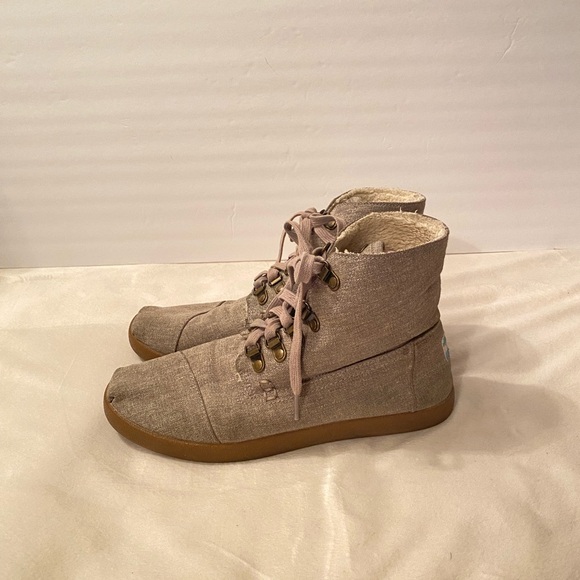 Toms Sherpa Lined Ankle Boot Convertible Shoes. Size 8w - Picture 2 of 13